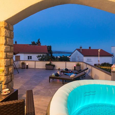 Apartment Tara With Seaview Krk Town Dış mekan fotoğraf