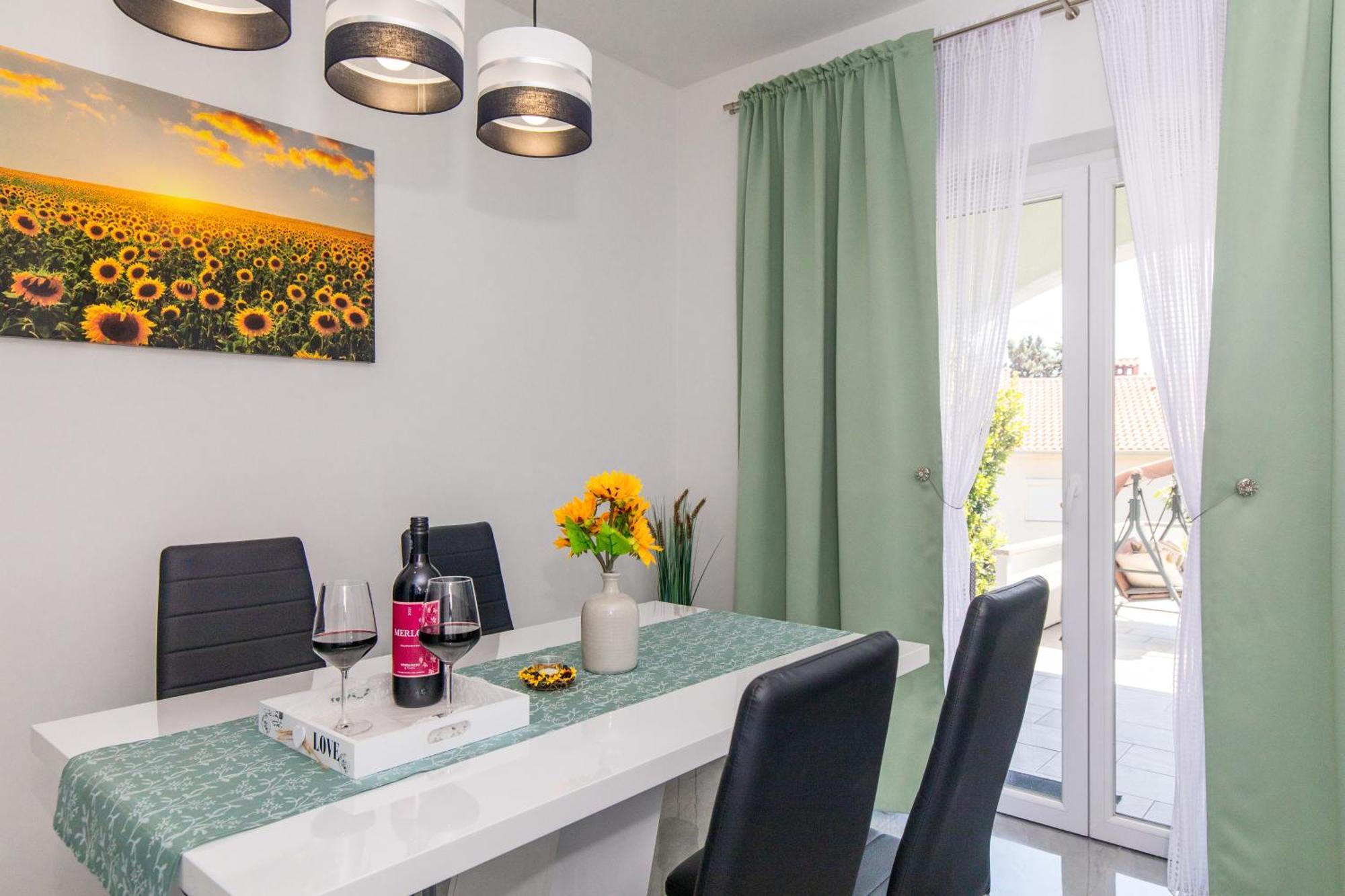 Apartment Tara With Seaview Krk Town Dış mekan fotoğraf